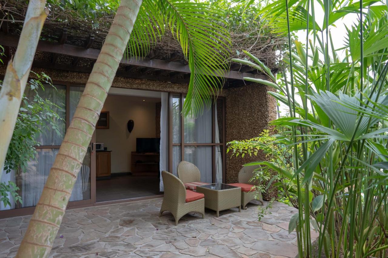 Le Petit Village Boutique Hotel & Spa Kampala Exterior foto